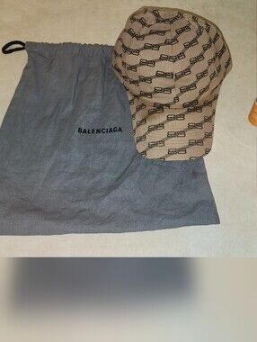 Balenciaga Beige Chain-Logo Bucket Hat